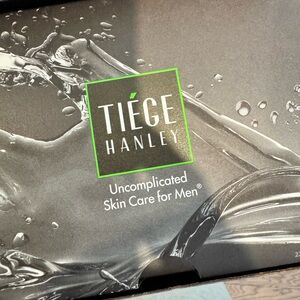 Men's Skincare Set - NEW IN BOX